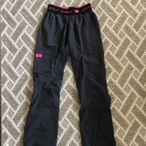 Betsy Johnson Grey Scrub Bottoms